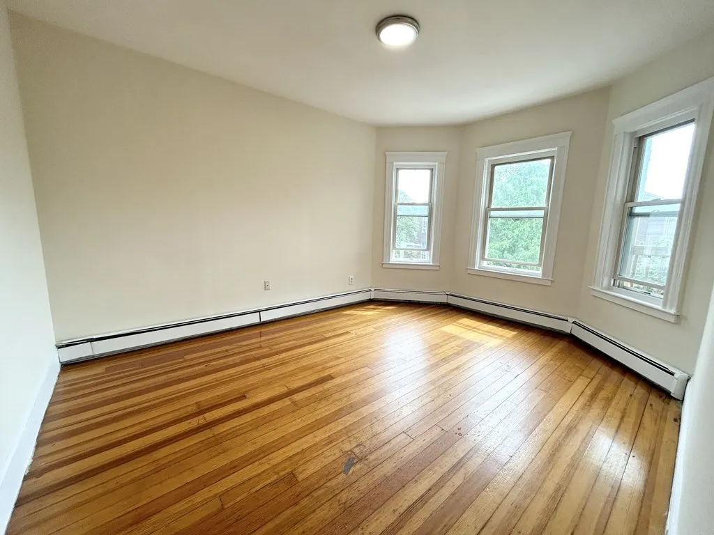7 Hesston Ter, Boston