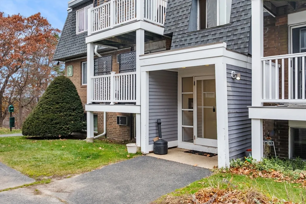 145 Essex Ave, Gloucester