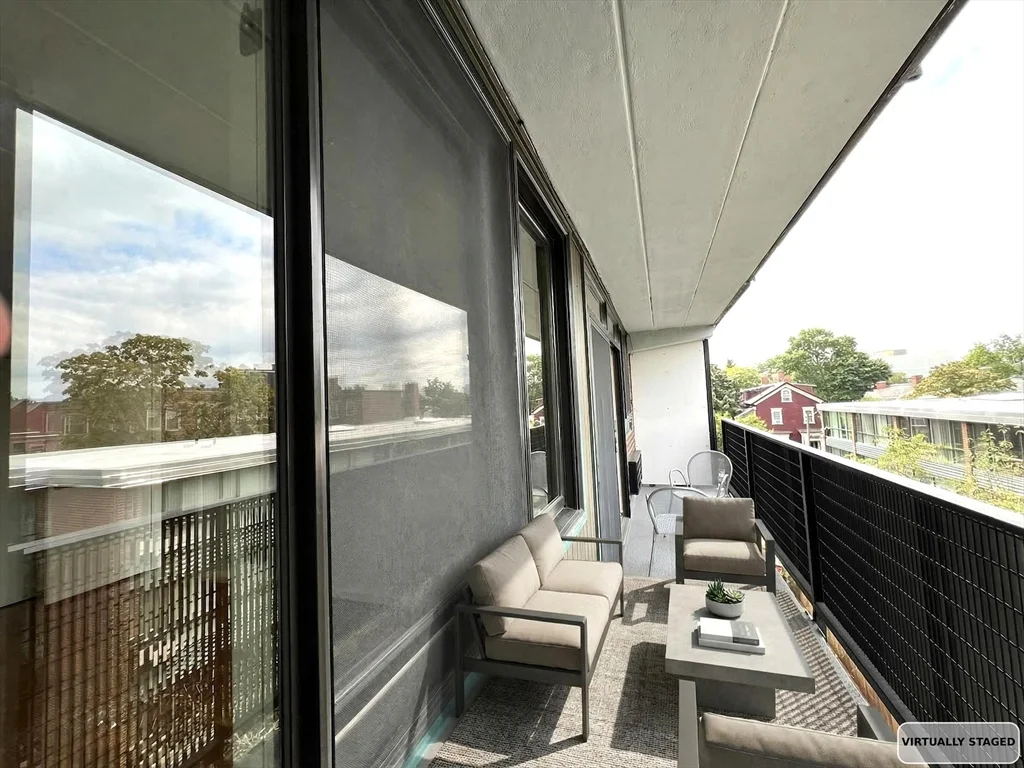 345 Harvard St, Mid-Cambridge