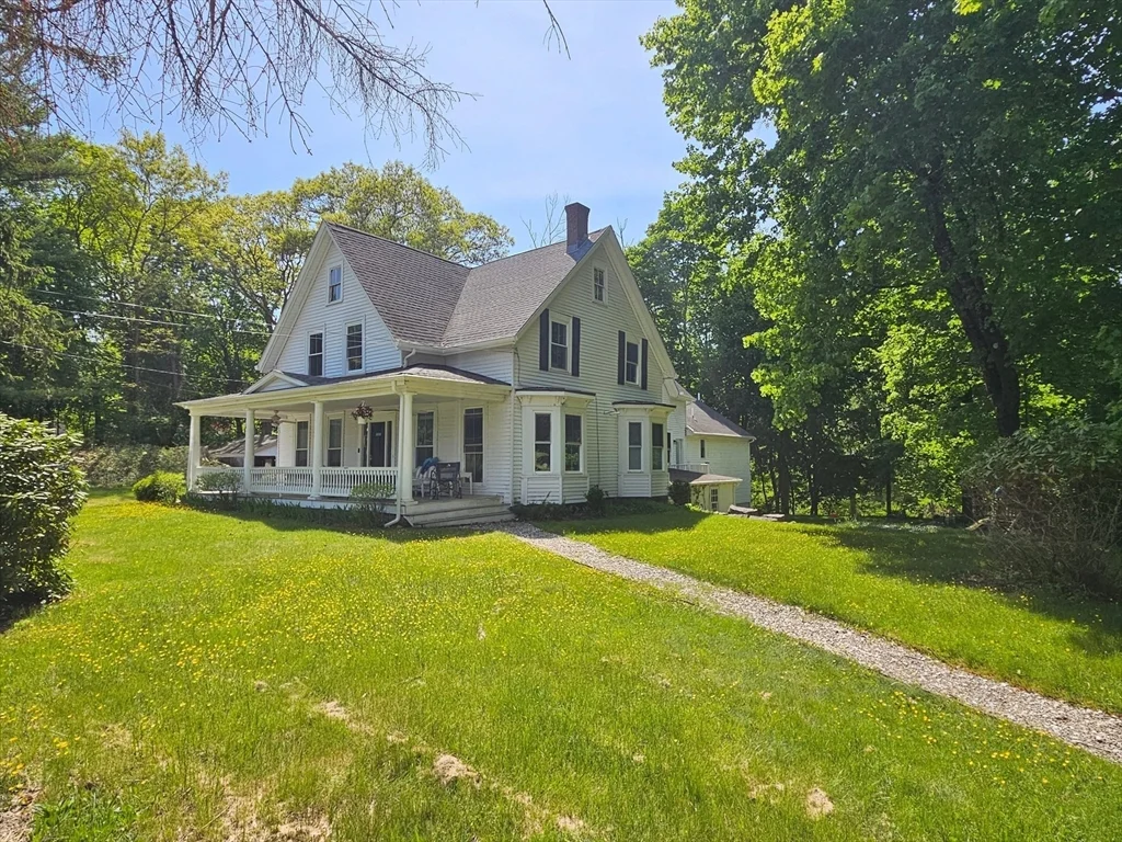 144 East St, Sharon