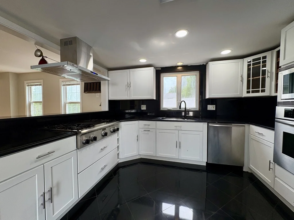1318 Salem St, Malden
