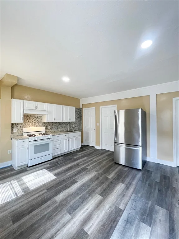 15 8th Ave, Haverhill