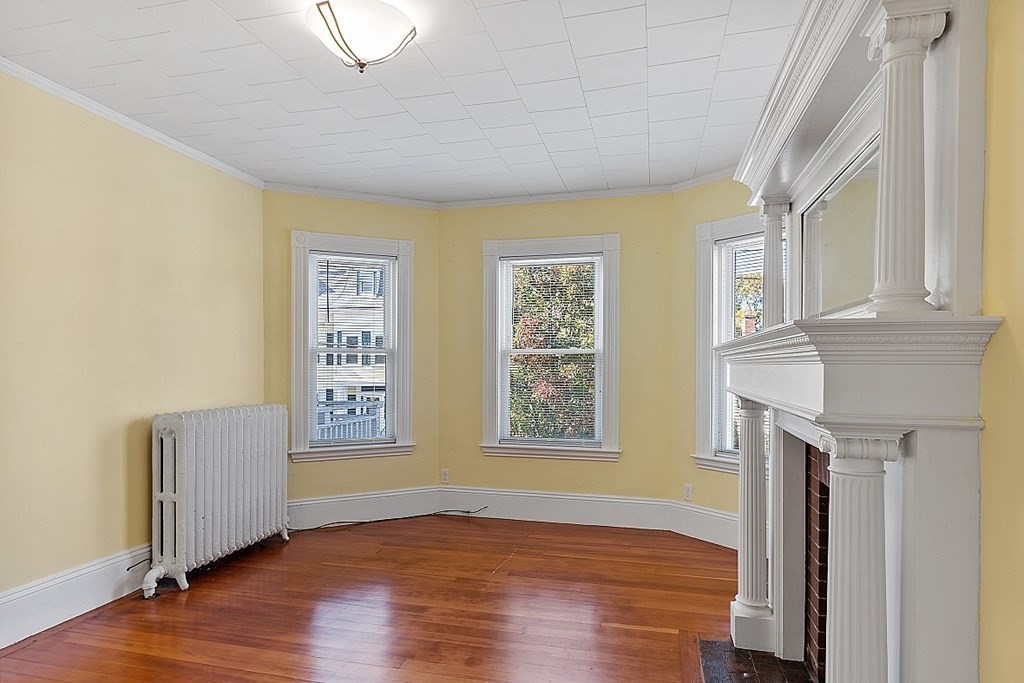 733 Hale St, Beverly Farms