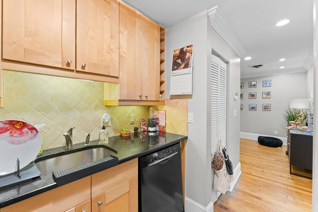 280 Commonwealth Ave, Back Bay