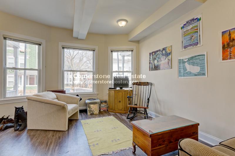 28-30 Hillside St, Mission Hill