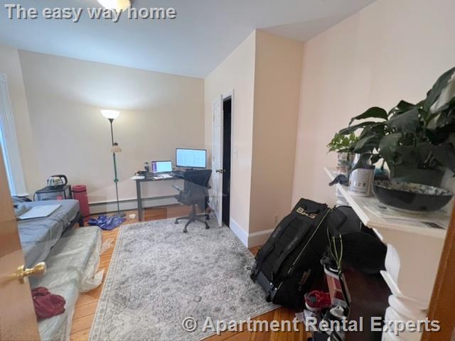 17-19 Cutter Ave, Davis Square