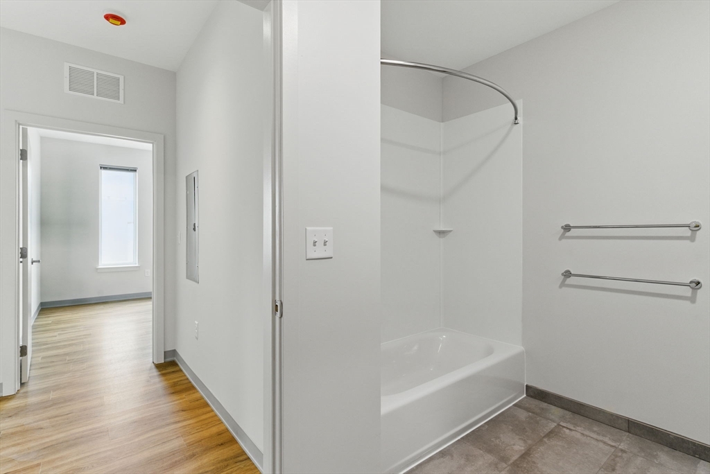 1170 Tremont St, South End