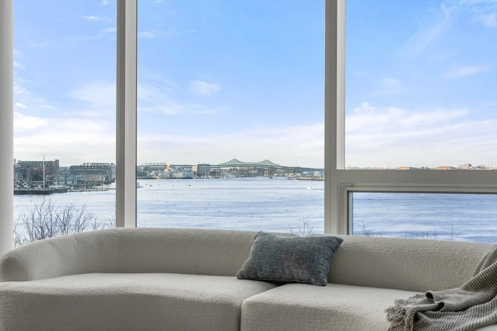 22 Liberty, Seaport District