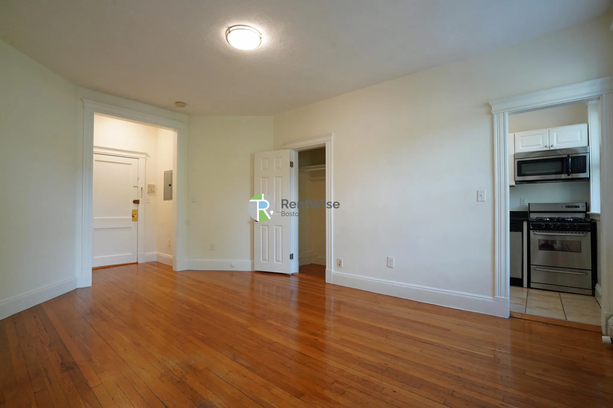 86 Brainerd Rd, Allston