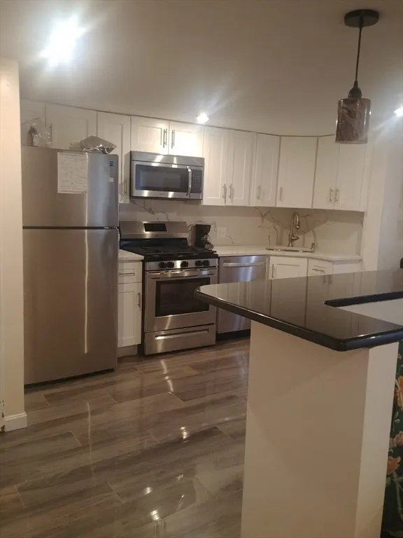 77 Bristow St, Saugus