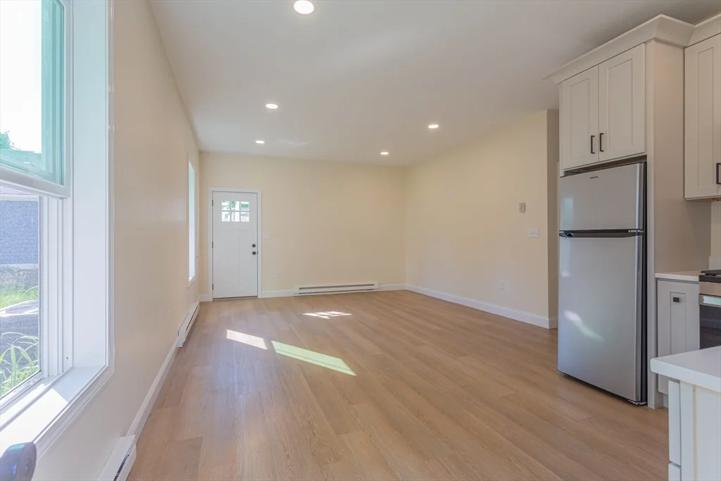 53 Tapley Ave, Revere