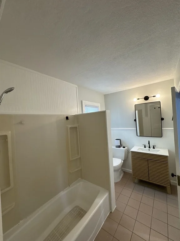 2 James St, Attleboro