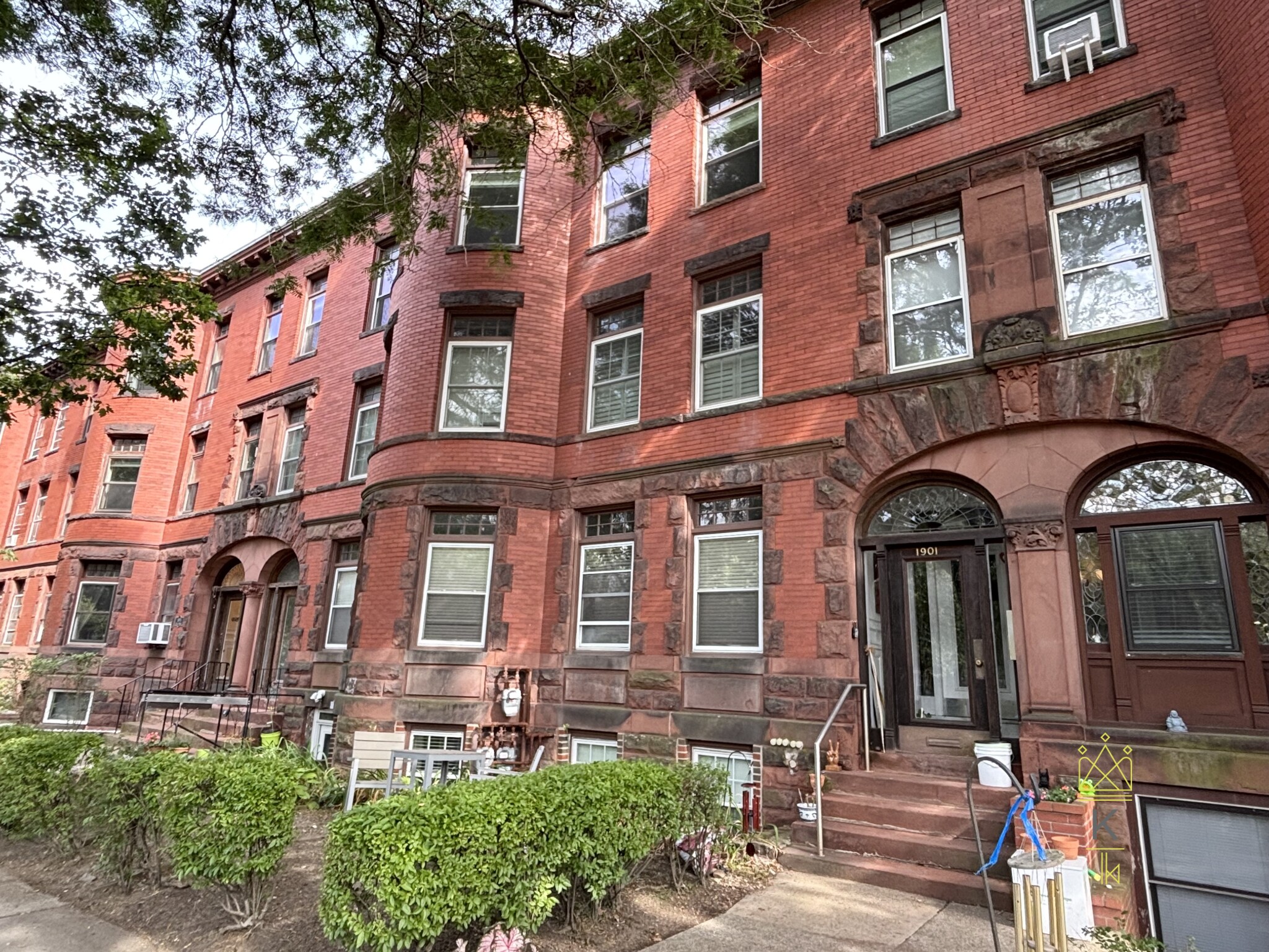 1901 Beacon St, Brookline