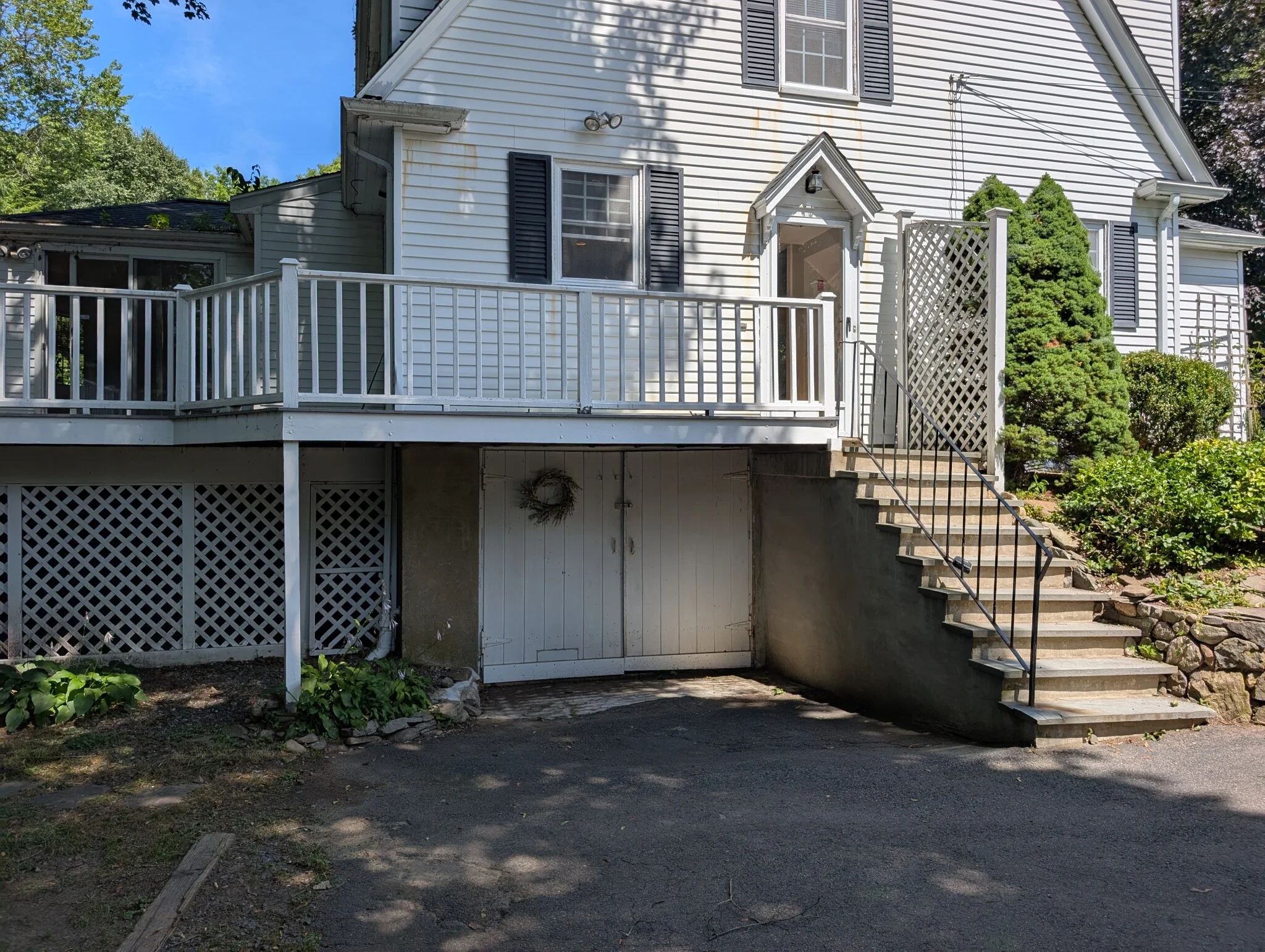 22 Cleveland Rd, Wellesley
