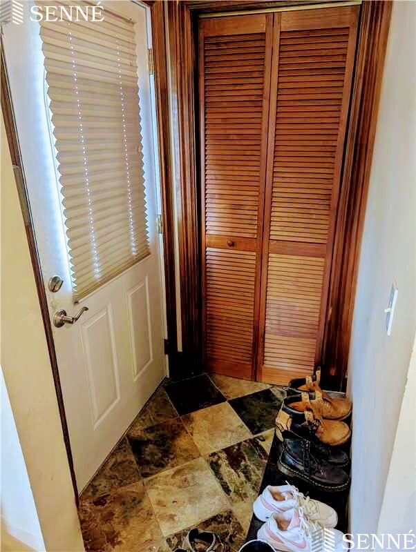 176 Hillside St, Mission Hill