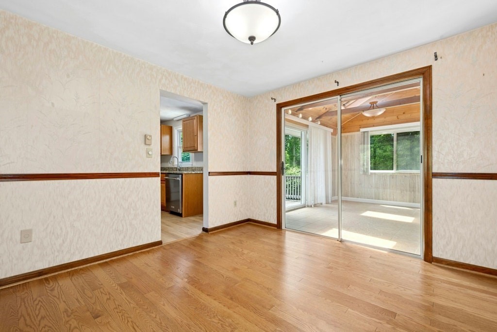 11 Minuteman Way, Shrewsbury