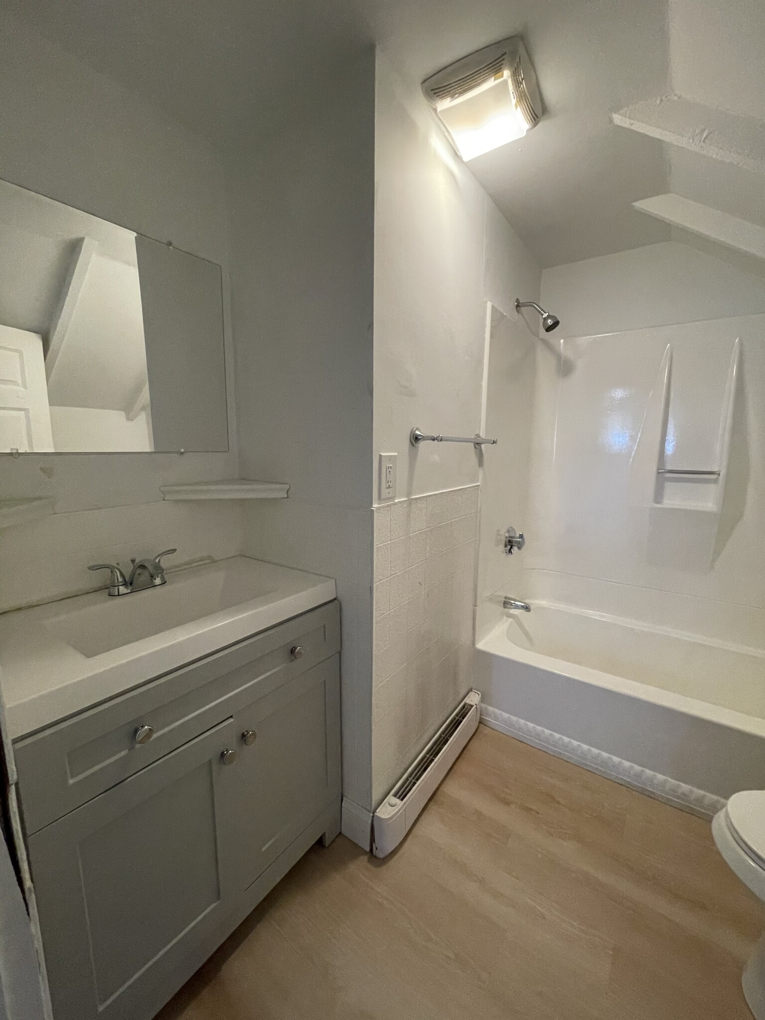 402 Neponset Ave, Dorchester