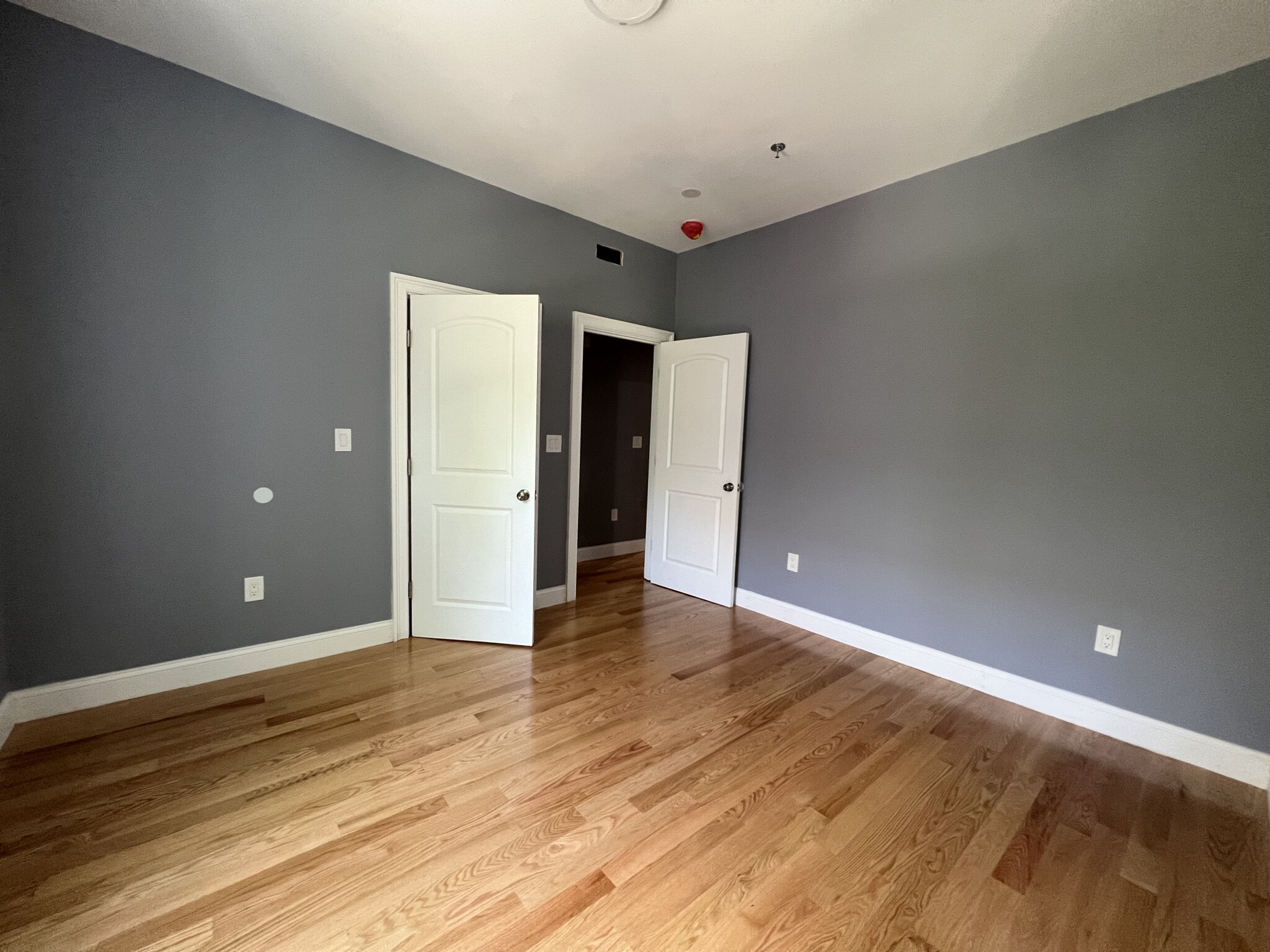 339 Cambridge St, East Cambridge