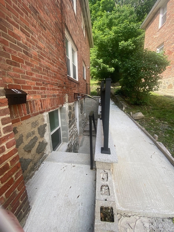 41 Wiltshire, Boston