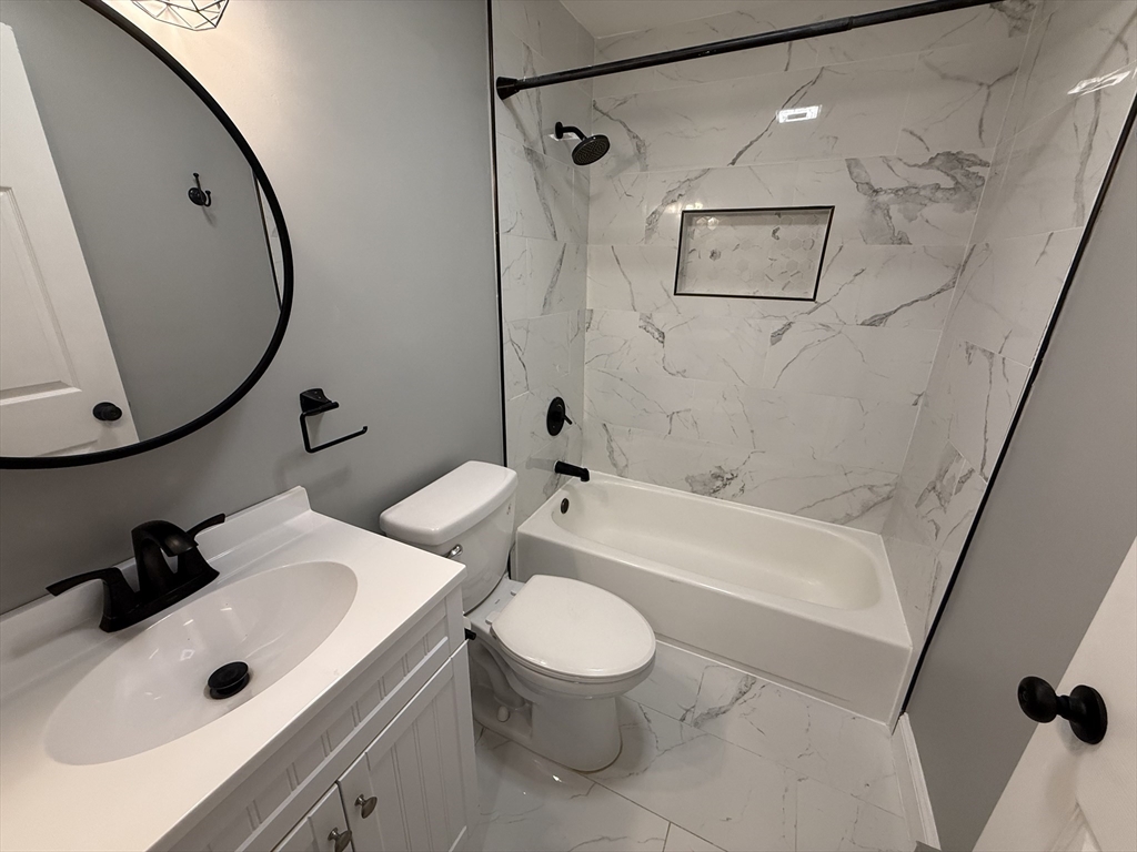 16 Erick Rd, Mansfield