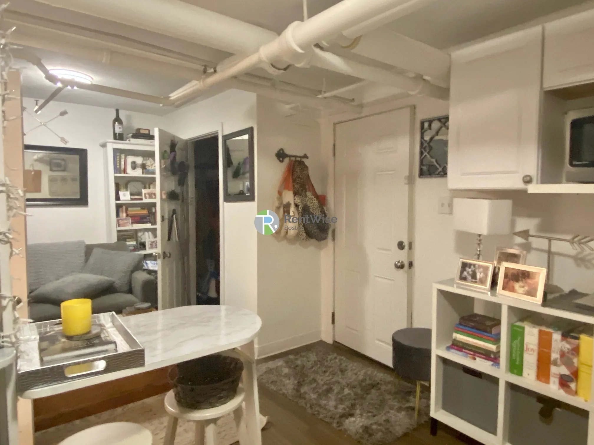 90 Charles St, Beacon Hill