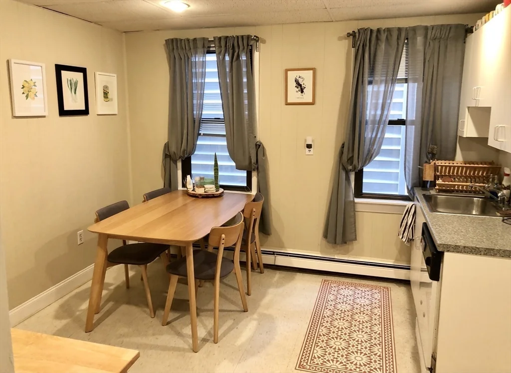 3 Oak Ter, Spring Hill