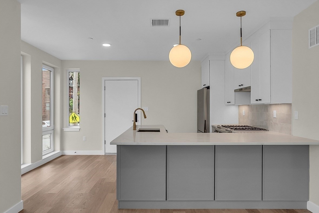 389 Sumner, East Boston