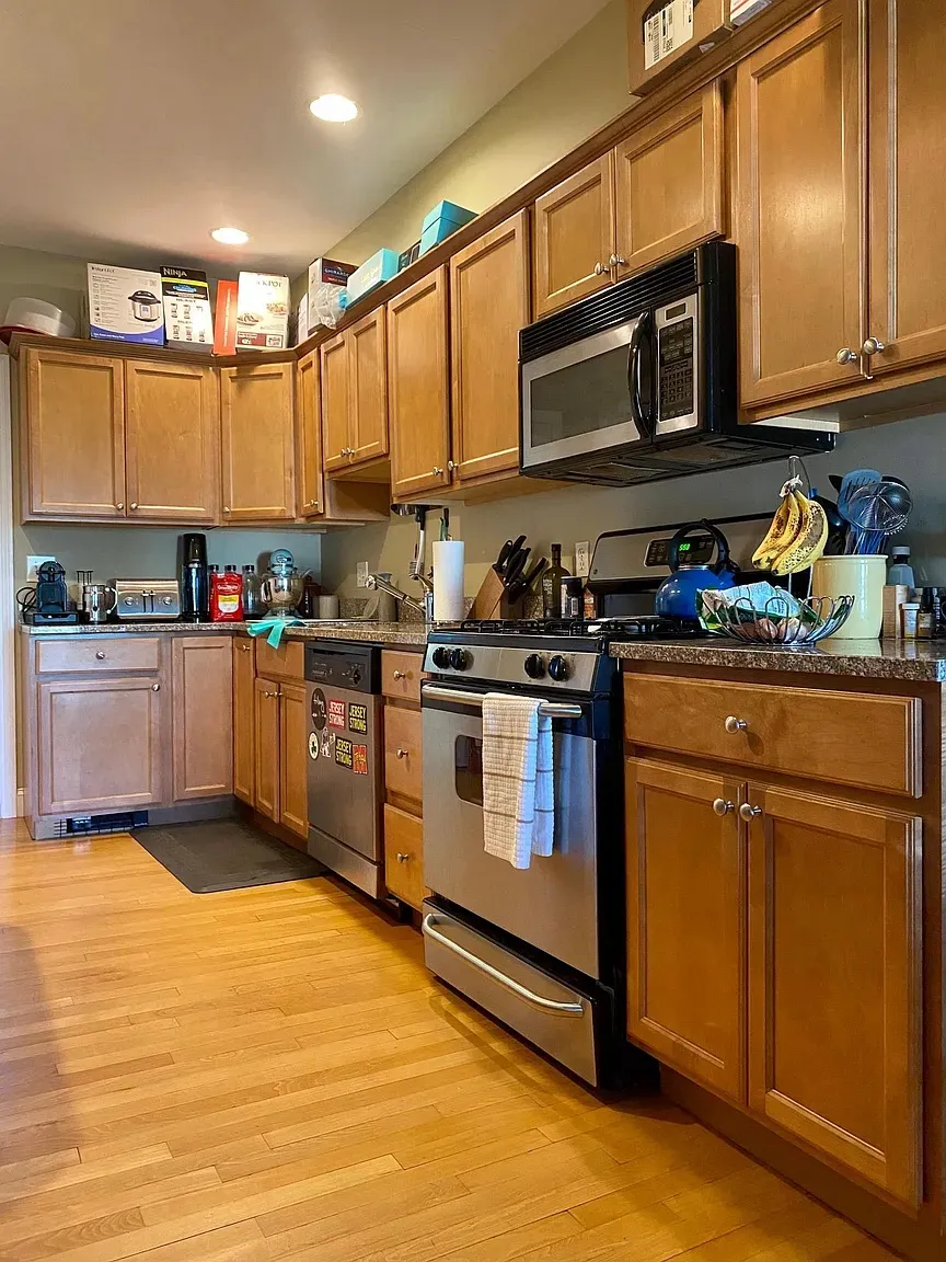 33 Main St, Winter Hill