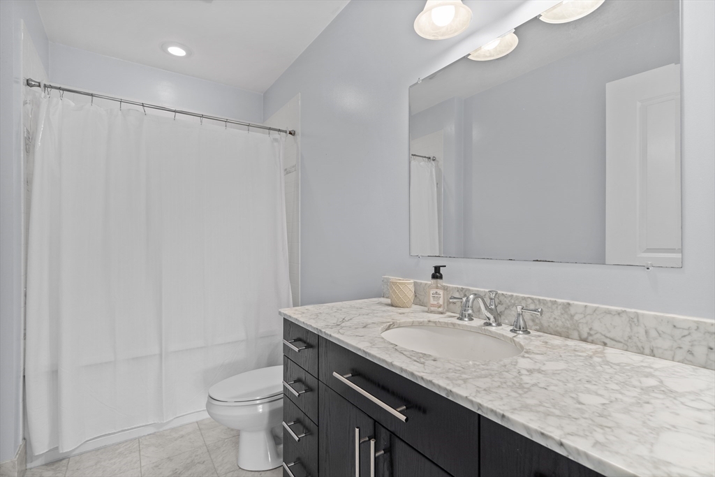 152 Old Colony Ave, South Boston