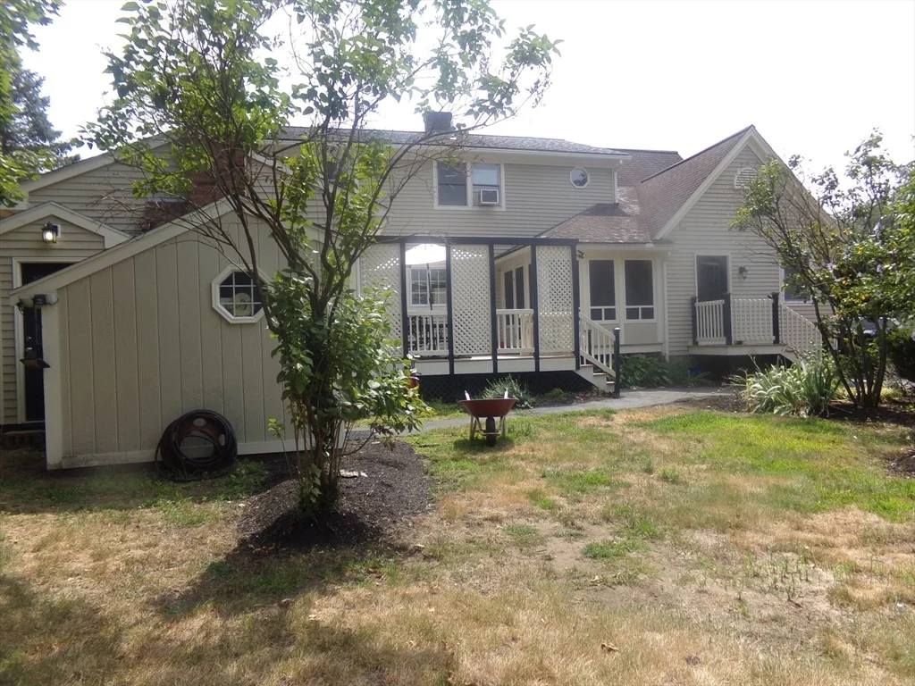 162 Middlesex Ave, Wilmington