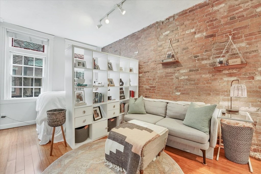 21 Temple St, Beacon Hill