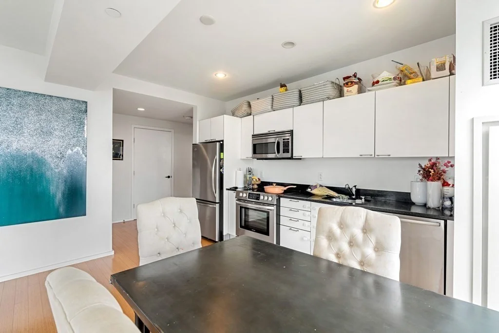 2 Earhart, East Cambridge