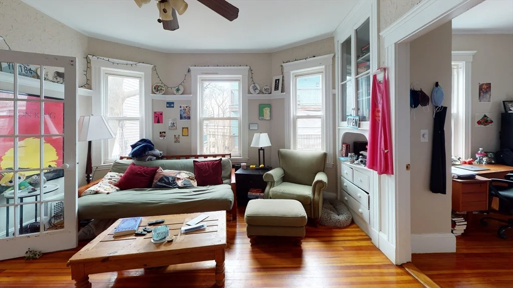 8 Olmstead St, Jamaica Plain