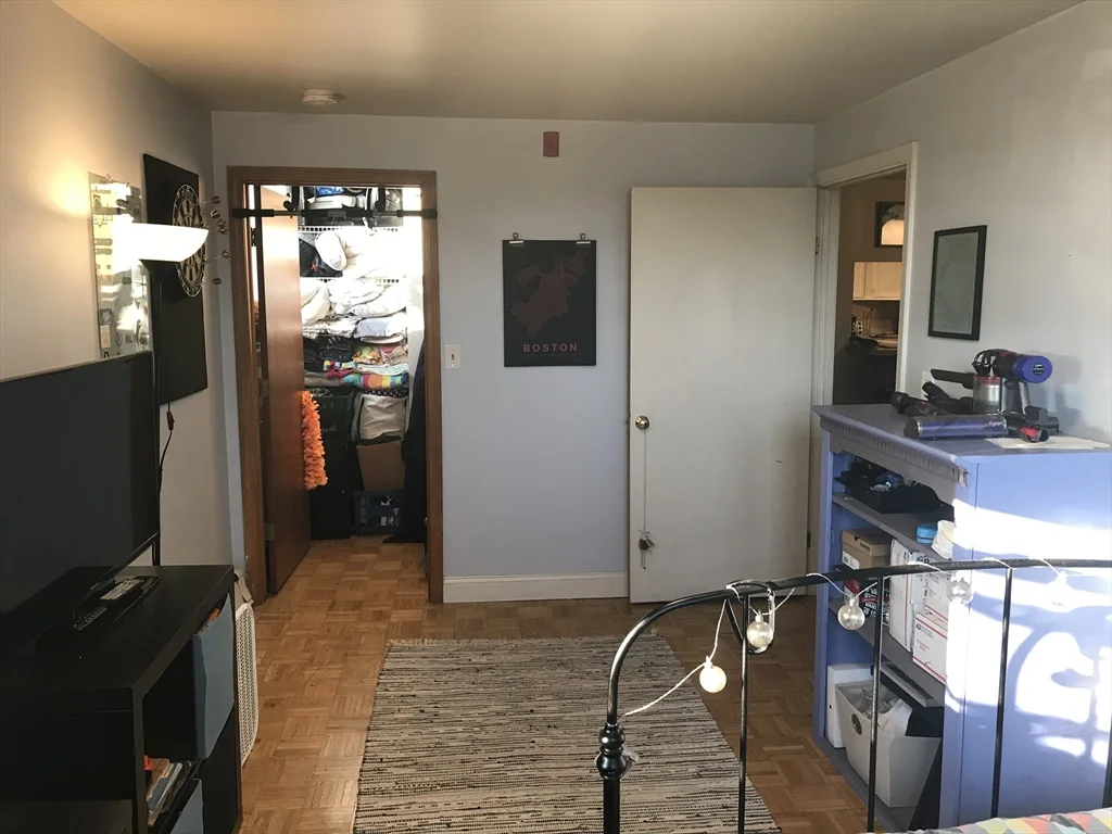 99 W 4th St, South Boston