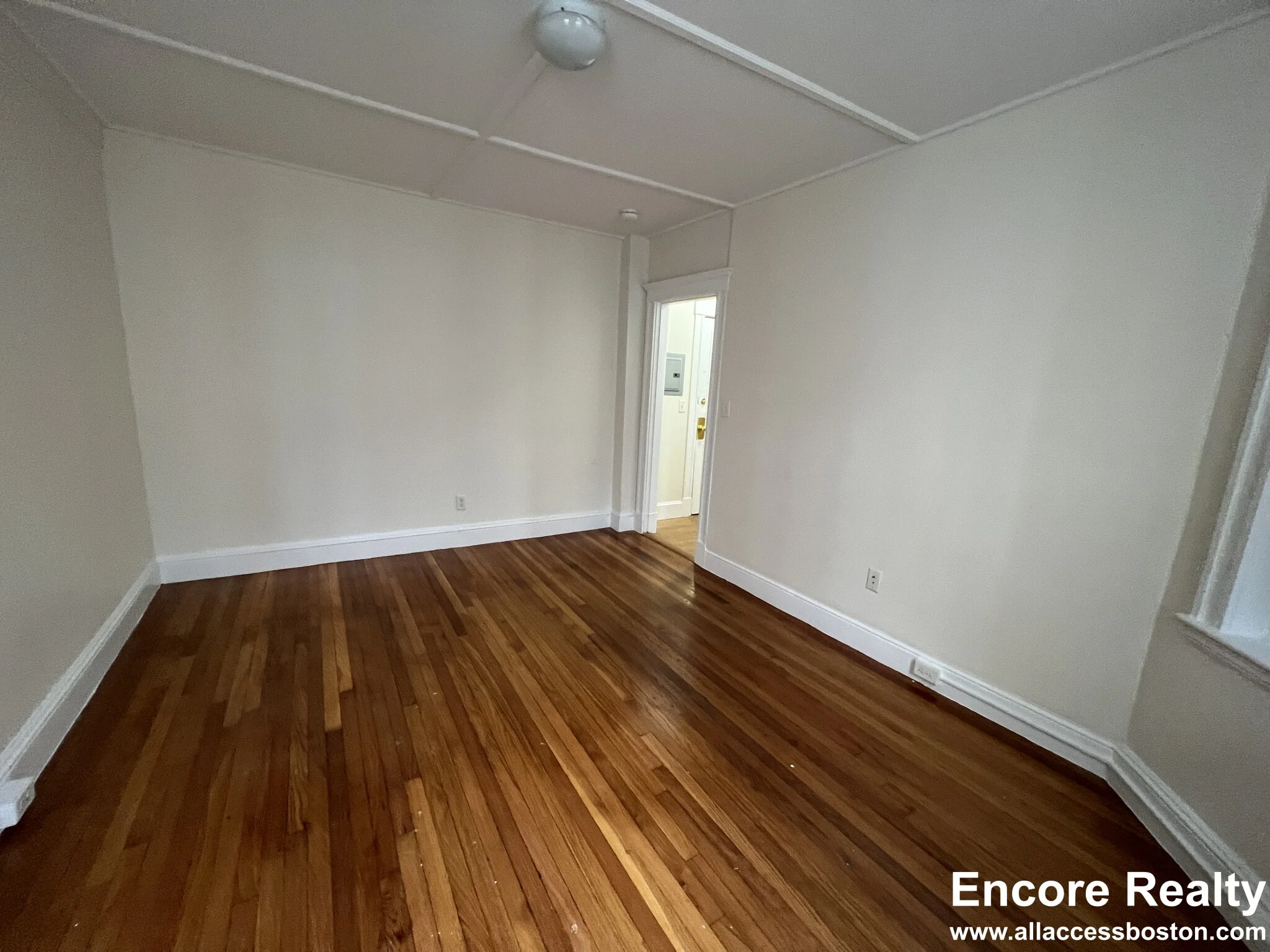 1175 Boylston St, Fenway