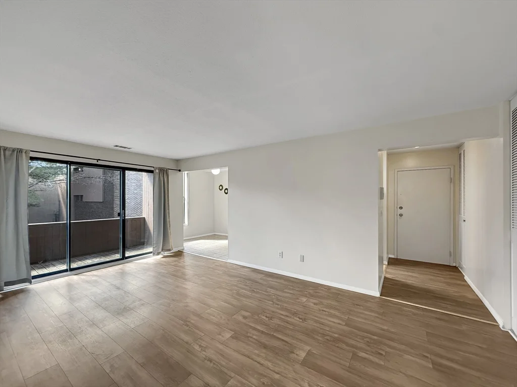 32 Shrewsbury Green Dr, Shrewsbury