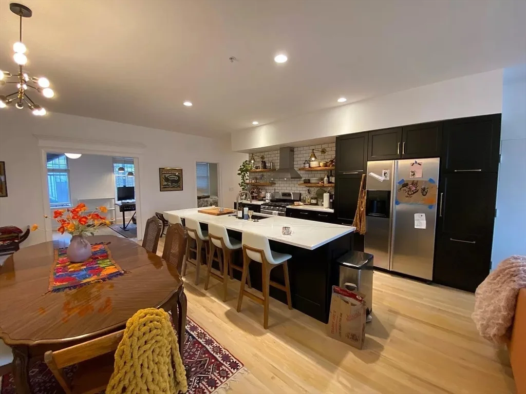 877 Harrison Ave, South End