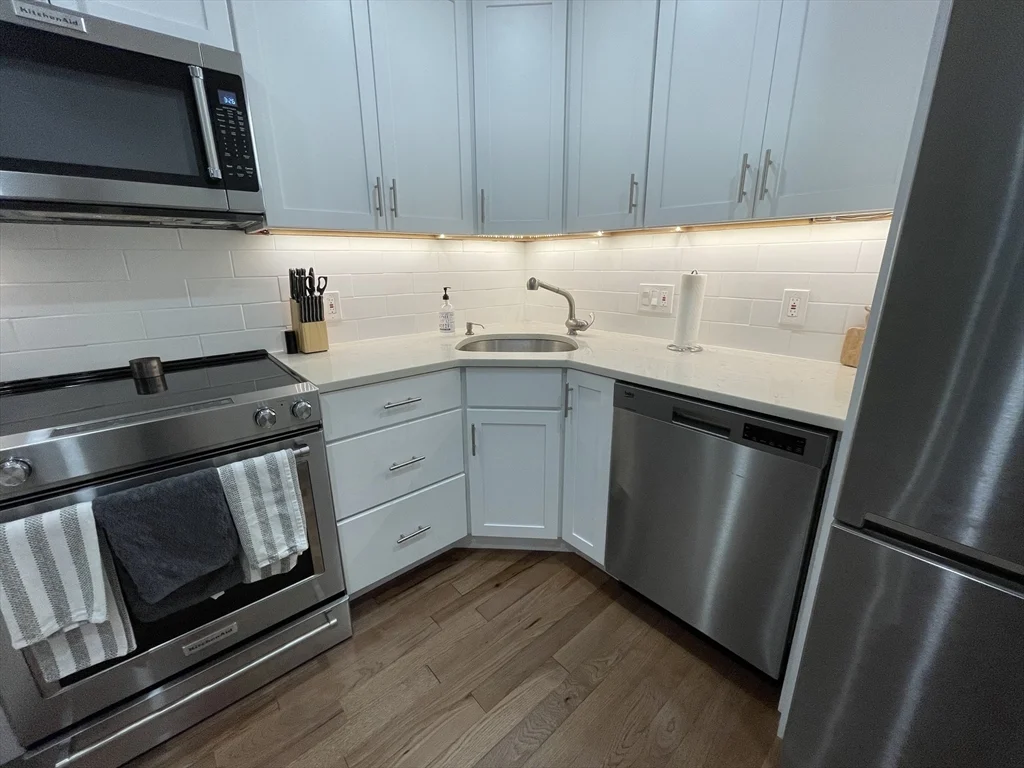 144 Commonwealth, Back Bay