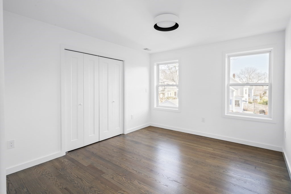 70 Walker St, Newtonville