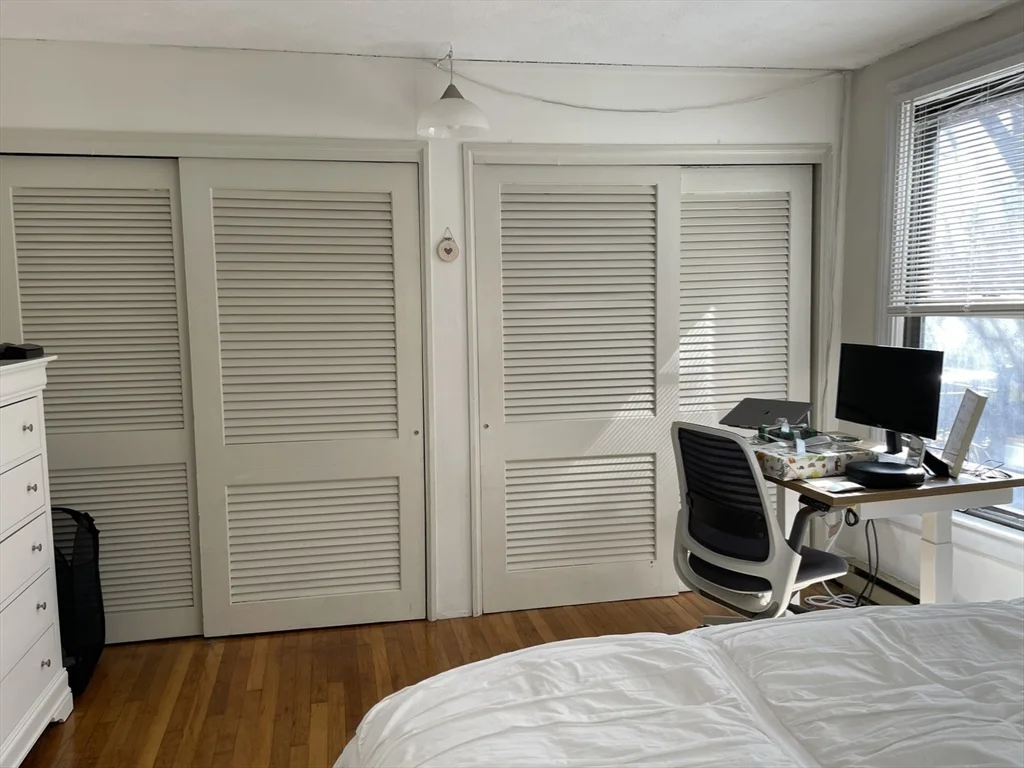 5 Cazenove, South End