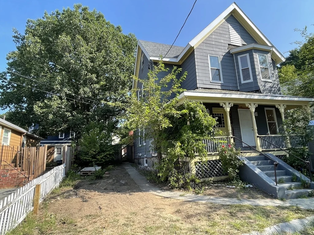 29 Catherine St, Roslindale