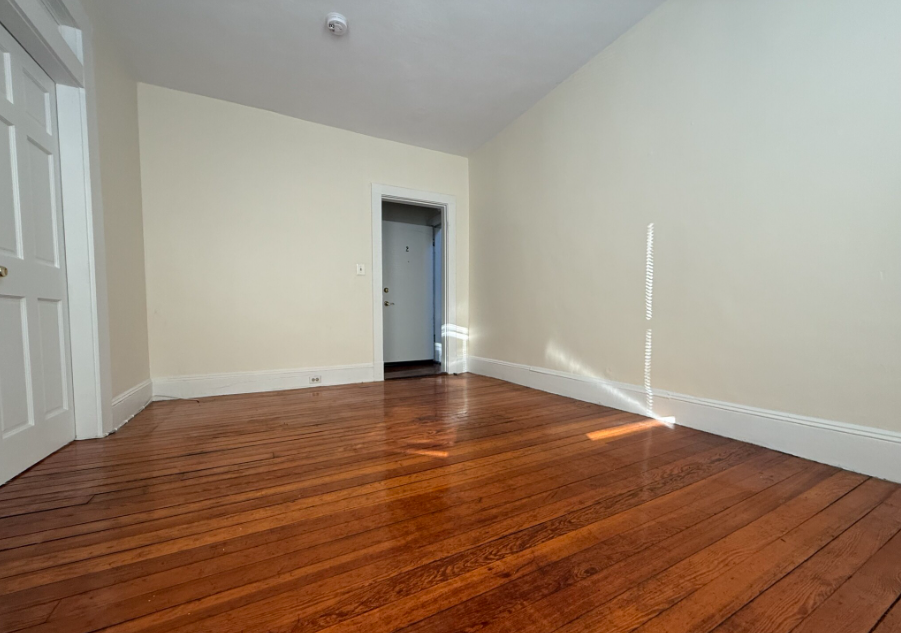 27 Forest St, Baldwin