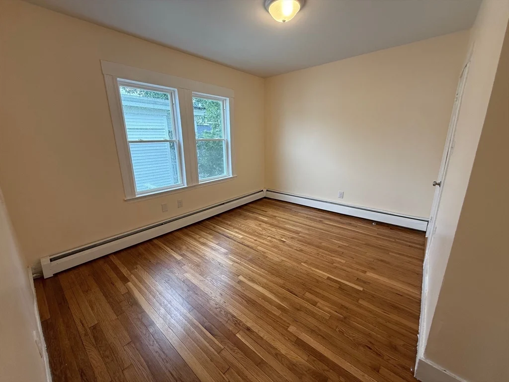 11 Dalrymple St, Jamaica Plain