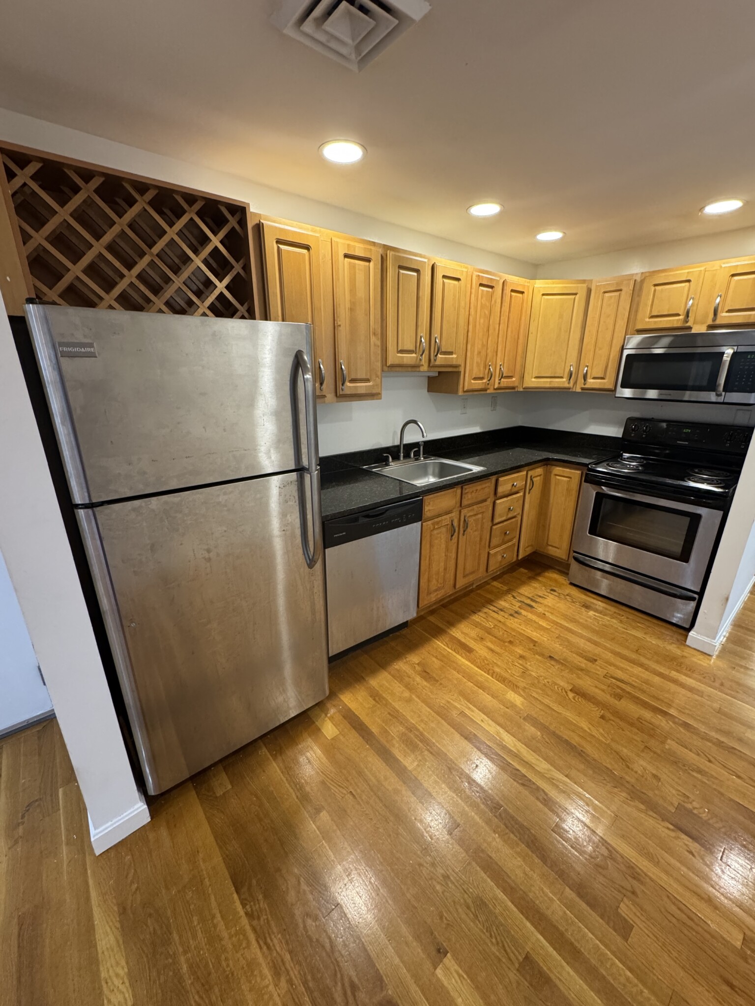 100 Jersey St, Fenway