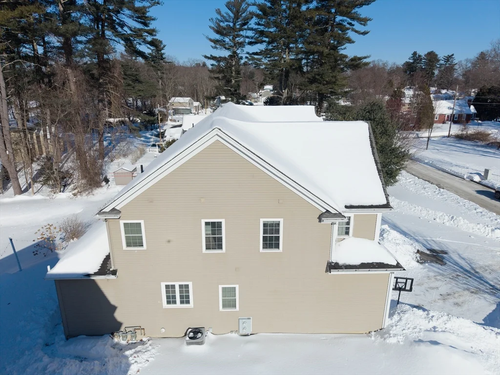 4 Cyrus Way, Northborough