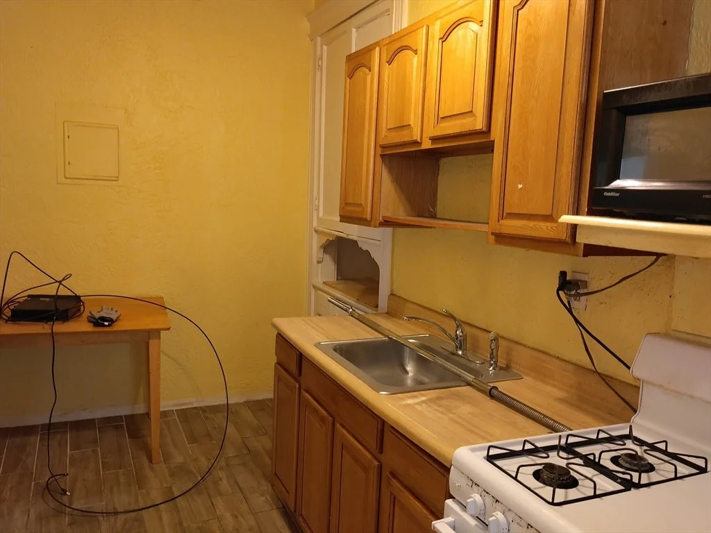 26 Park Vale, Allston