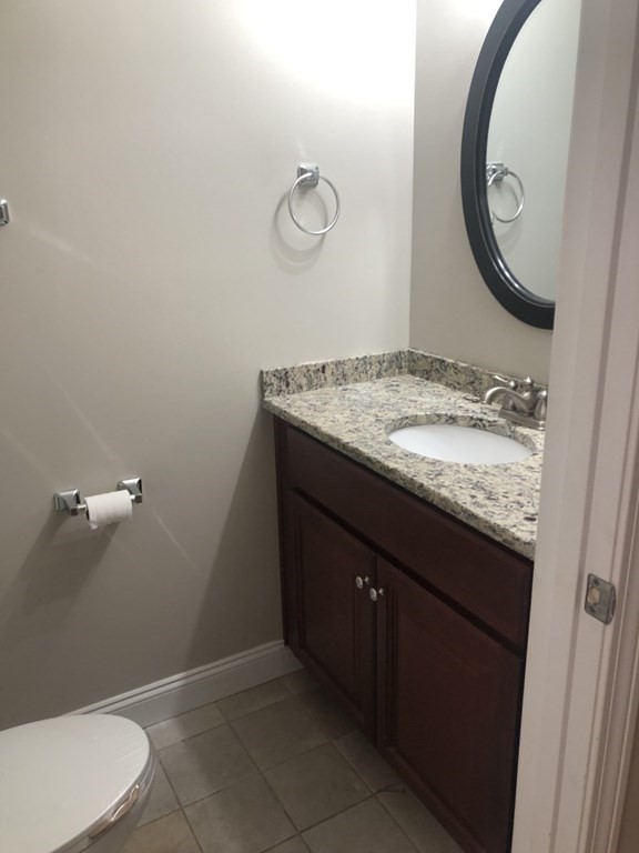 18 Charles St, Weymouth