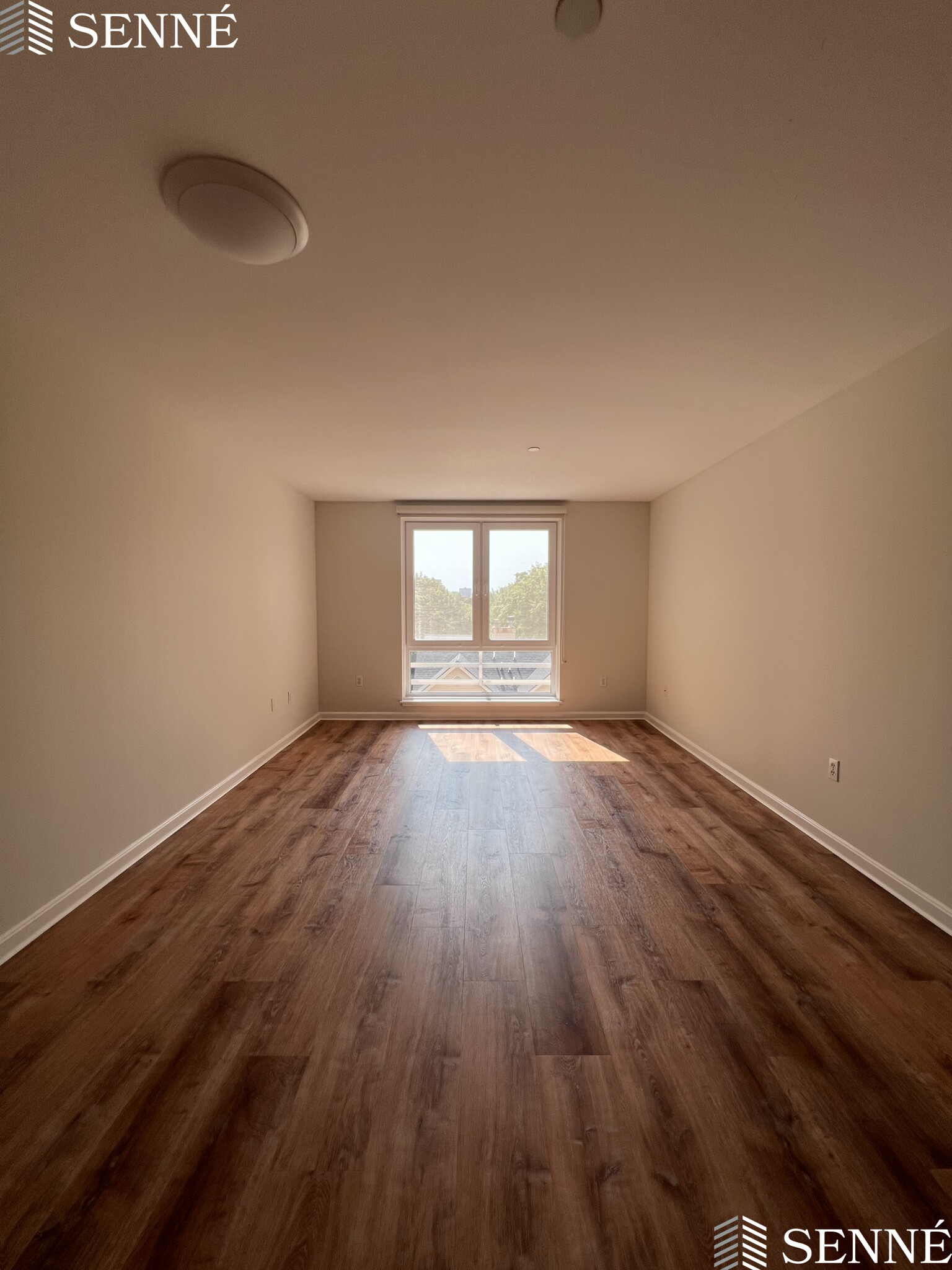 1008 Massachusetts Ave, Riverside