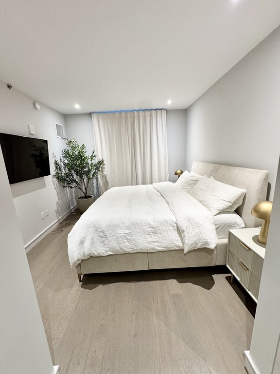 55 Lagrange, Downtown