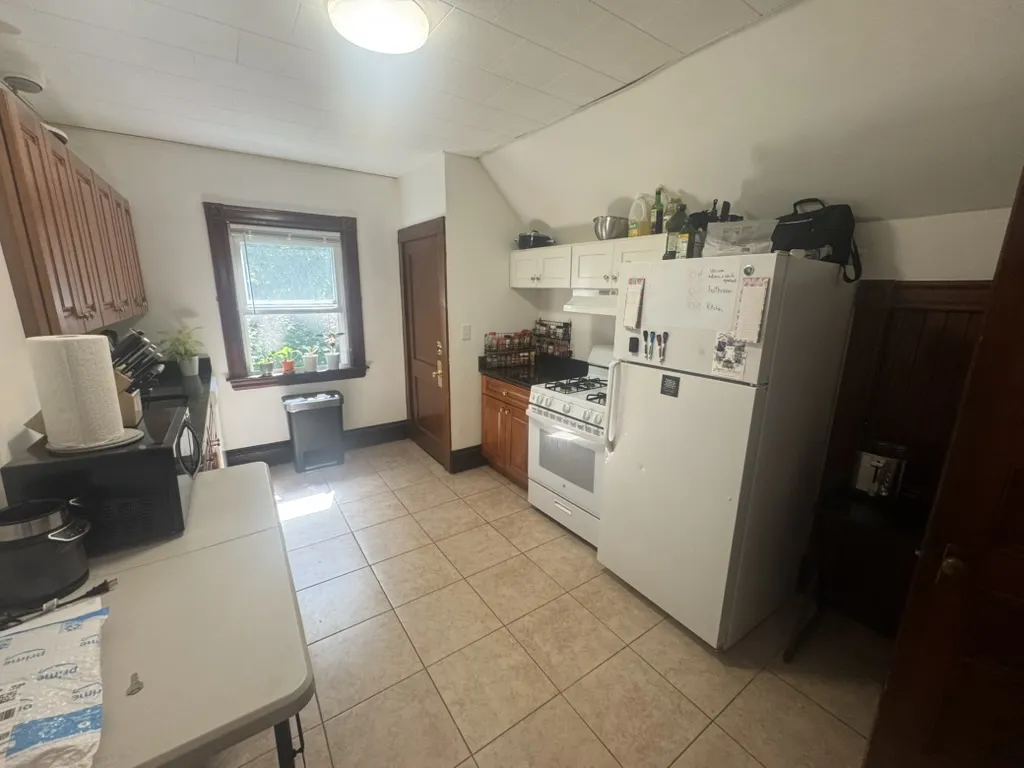 582 Cambridge St, Beacon Hill